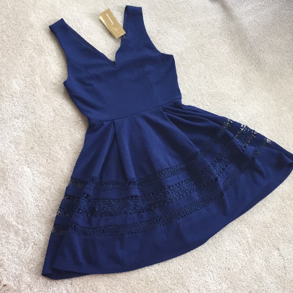 Francesca Annabella NWT navy skater dress
